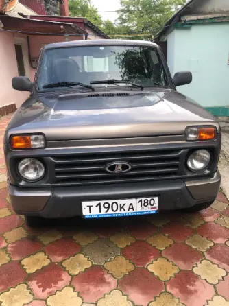 Ваз 212140 Нива Урбан 2015г. 15600км. 700000р. Донецк