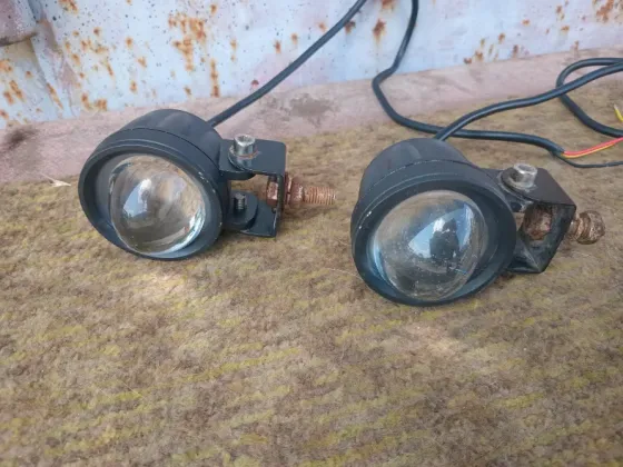 Продаю линзованные led противотуманные фары Донецк