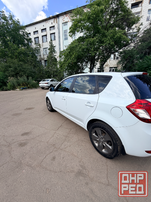 Продажа авто Киа Сид 2011 год Макеевка - изображение 8