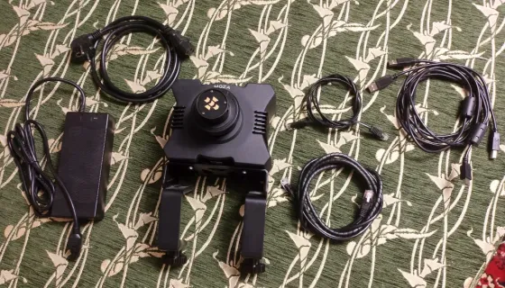 Продам Moza R5 + HGP Shifter + 3 педали Донецк