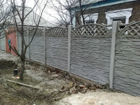 Железобетонные заборы Ясиноватая