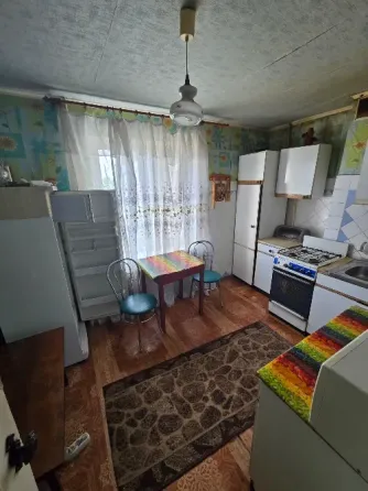 82 м.кв- Багратиона,48. Майский рынок. Донецк