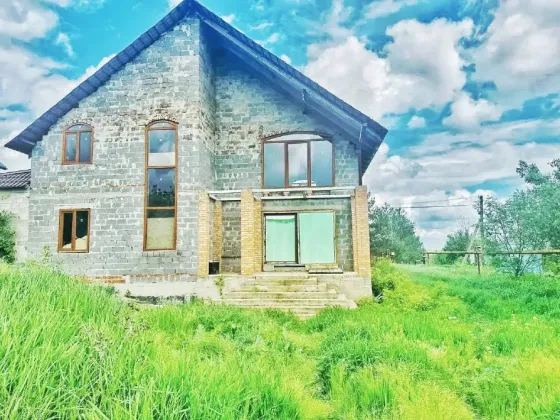 Продается 2-этажный дом с земельным участком в Кировском районе! Донецк