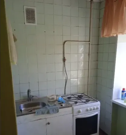 Продам 1-к в Центре Гвардейки Макеевка