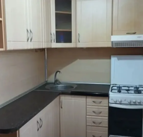 Продам 1-комнатную квартиру в Центре Гвардейки Макеевка