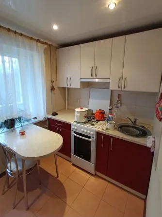 Продам 3-х комнатную квартиру в Центральном м-не Макеевка