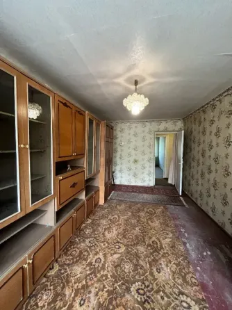 Продам квартиру на Юнкоме Енакиево
