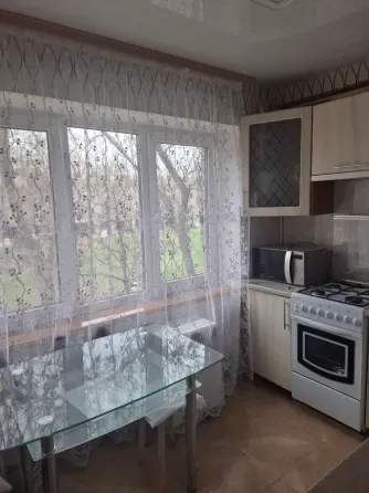 Продам 3 комнатную квартиру Енакиево