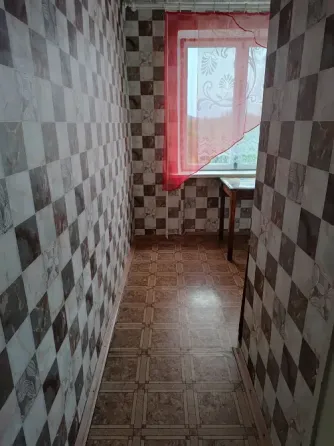 Продаётся 3-комн. квартира г. Торез, м-н 1 Торез