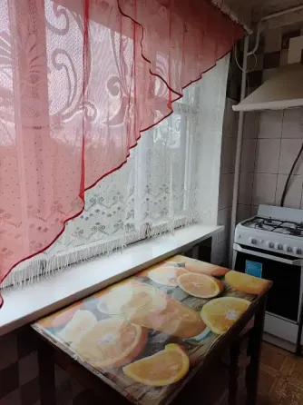 Продаётся 3-комн. квартира г. Торез, м-н 1 Торез