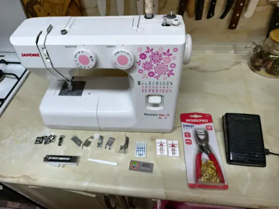 Продаётся швейная машинка JANOME Beauty 16s (Япония) с электроприводом. Донецк
