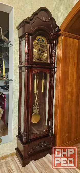 Напольные механические часы Макеевка - изображение 1