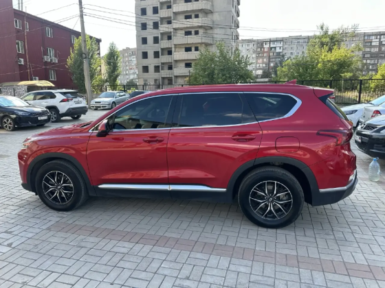 Продам свое авто Hyundai Santa Fe 2020 г Макеевка