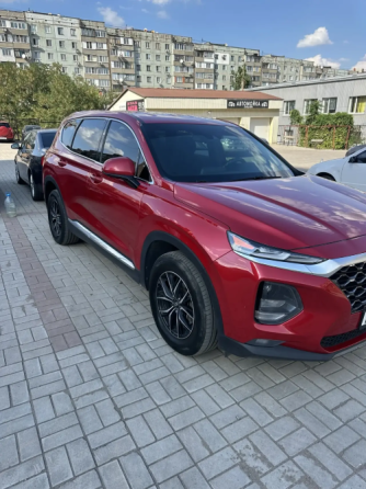 Продам свое авто Hyundai Santa Fe 2020 г Макеевка