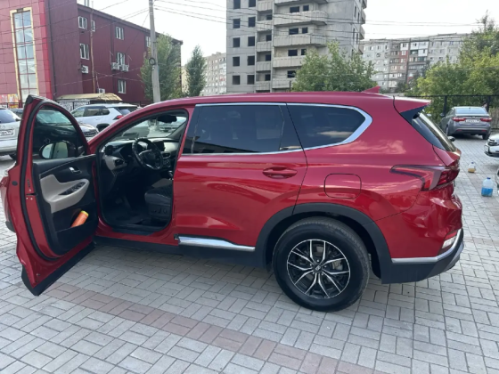 Продам свое авто Hyundai Santa Fe 2020 г Макеевка