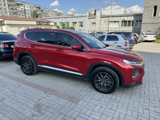 Продам свое авто Hyundai Santa Fe 2020 г Макеевка