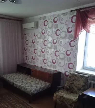 Продам 1-комнатную квартиру в Центре Гвардейки Макеевка