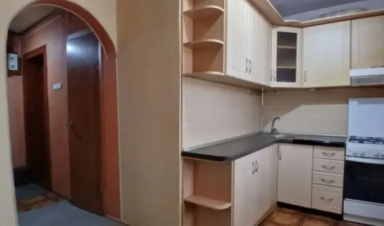 Продам 1-комнатную квартиру в Центре Гвардейки Макеевка