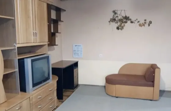 Продам 1-комнатную квартиру в Центре Гвардейки Макеевка