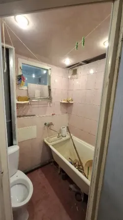 Продам 1-комнатную квартиру Ясиноватая