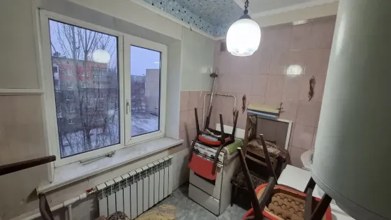Продам 1-комнатную квартиру Ясиноватая