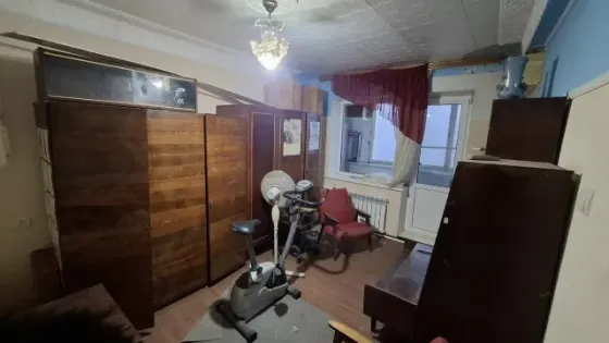 Продам 1-комнатную квартиру Ясиноватая