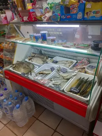 Продам холодильную витрину Донецк
