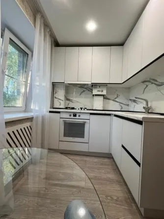 Срочно сдаю квартиру на длительный срок Донецк