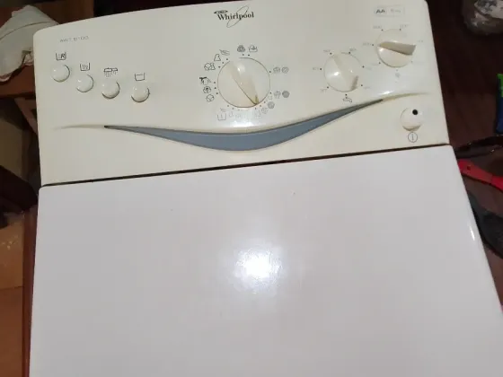 Стиральная машинка Whirlpool AWT5100 б/у Макеевка