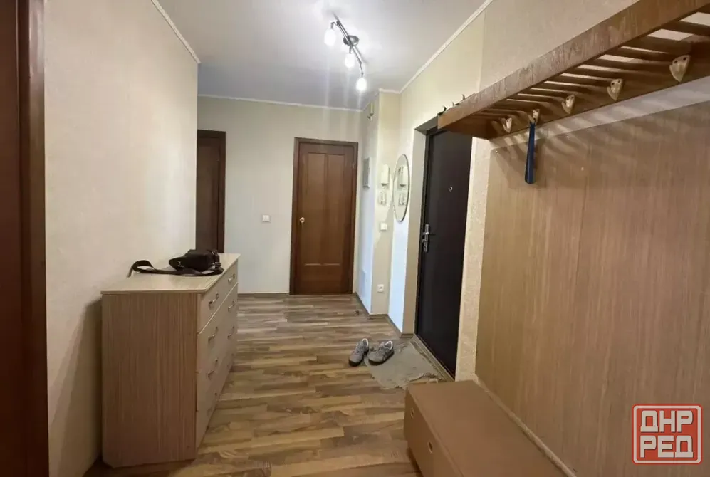 Ворошиловский район, Школьный бульвар. Донецк - изображение 3