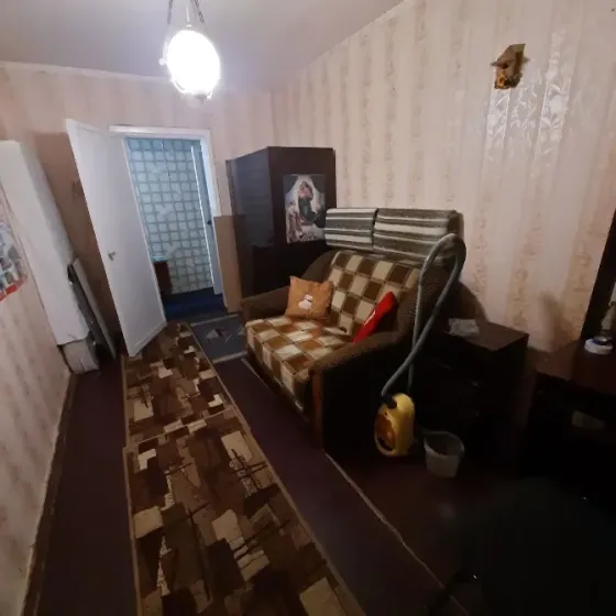 Продаю 3 комнатную квартиру Донецк