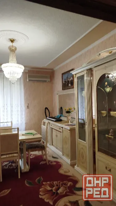Продам крупногабаритную трёхкомнатную квартиру в центре, автономка Макеевка - изображение 1
