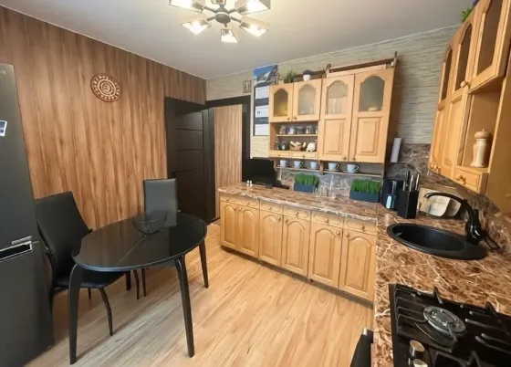 Сдам квартиру на длительный срок Донецк