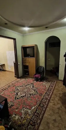 Продаётся просторная 1-комнатная квартира в Будённовском районе! Донской! Донецк
