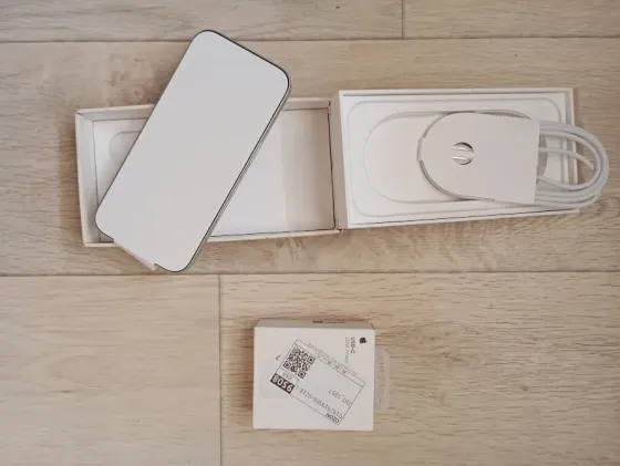 Продам iPhone 17 Макеевка