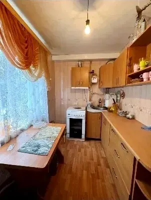 Продам 3к.кв. Брежневка. Кировский р-н. мкр. Текстильщик. Ориентир 22 училище. ул.Содружества. Донецк