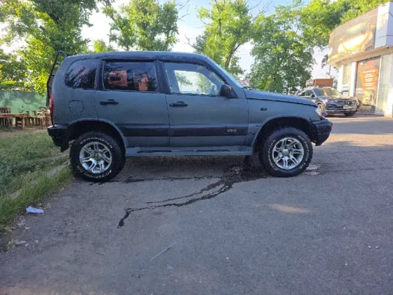 Продам Chevrolet Niva 2004 Донецк