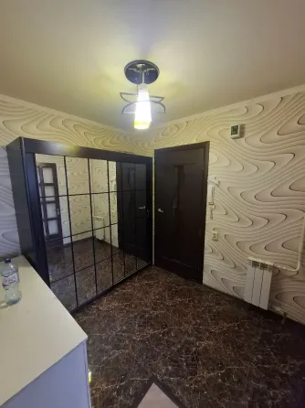 Продам 3 х ком квартиру. Розы и Богдана Донецк