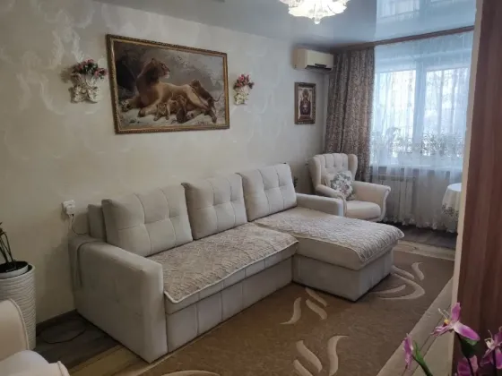 Сдаю 3-комн. квартиру в кировском районе, ориентир Донецк