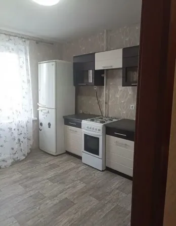 Сдаётся светлая 1-комнатная квартира в Петровском районе на долгий срок. ул.Ревякина Донецк