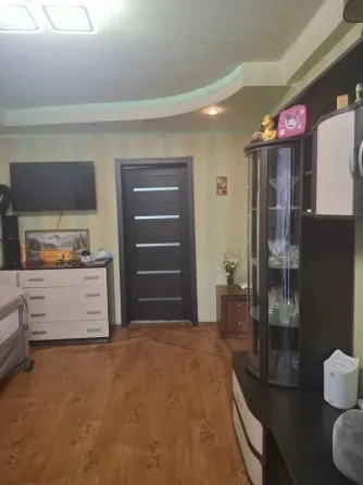 Продам 2 комнатную квартиру Енакиево