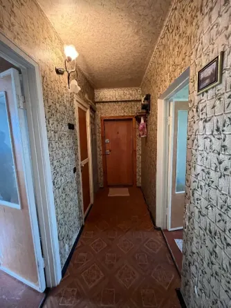 Срочно Продам квартиру 3 комнатную Енакиево