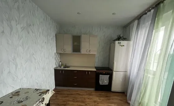 Сдам квартиру в Макеевке по улице Ленина Макеевка
