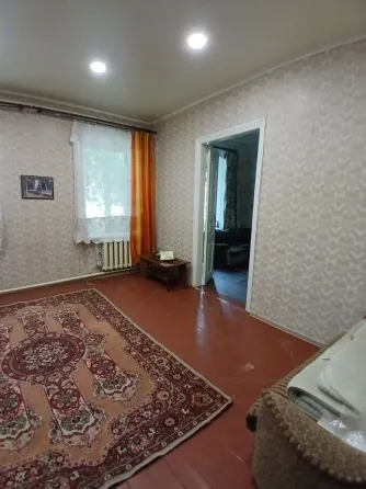Продается 3-х комнатная квартира в одноэтажном доме в самом центре Мариуполя. Мариуполь