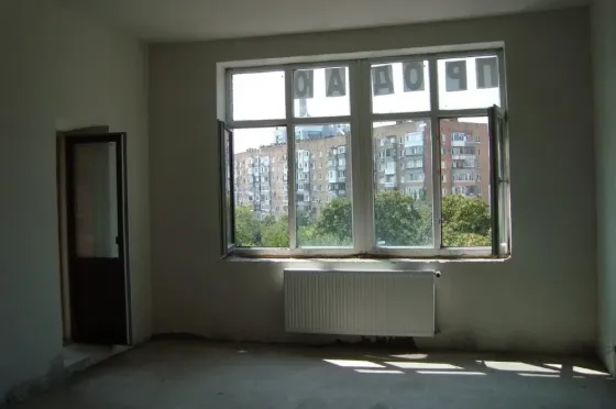 Продажа трехкомнатной квартиры в элитном жк "Королевская башня" Донецк