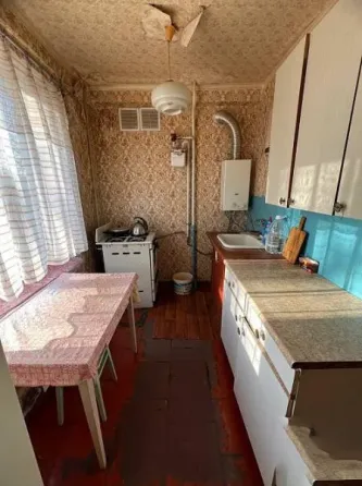 Продам 2-ком. квартиру. Шахтерская площ. Донецк