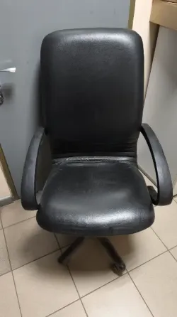 Кресло кожаное Донецк