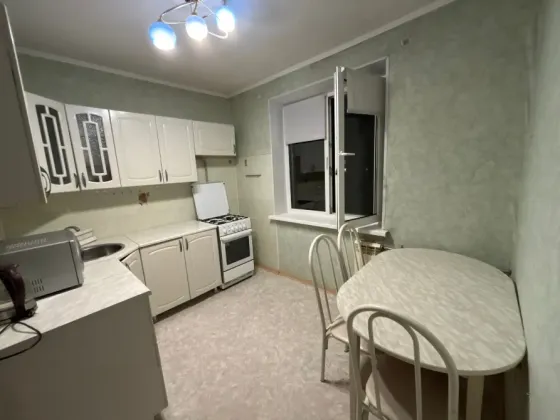 Двухкомнатная квартира в Ленинском районе, Боссе Донецк