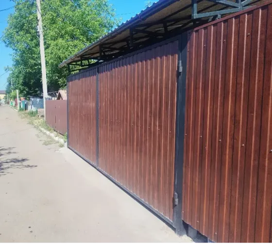 Установка заборов из профлиста в Донецке, Макеевке Донецк