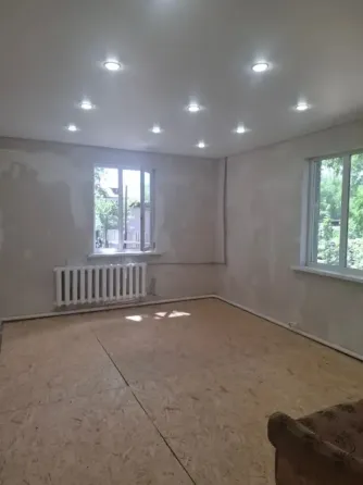 Продам квартиру готова к ремонту Ждановка
